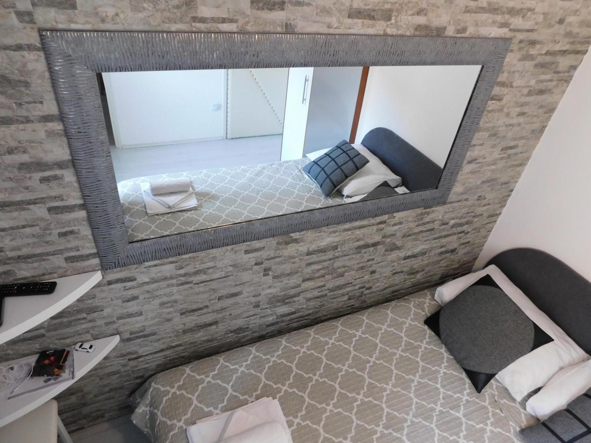 Apartments Huljev Primošten Стая снимка