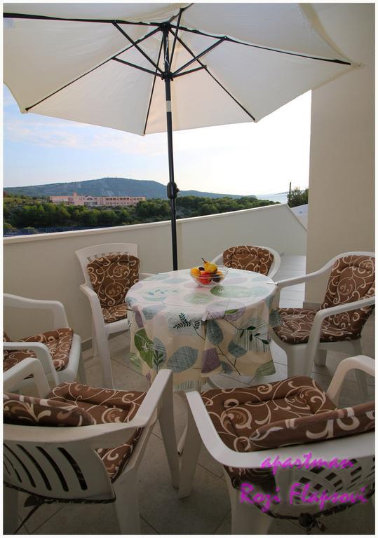 Apartments Huljev Primošten Екстериор снимка