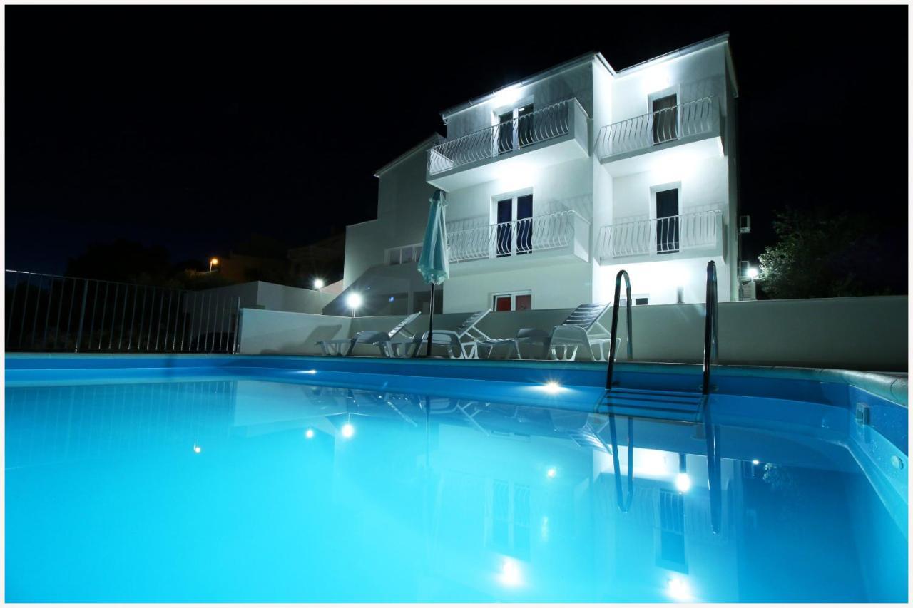 Apartments Huljev Primošten Екстериор снимка