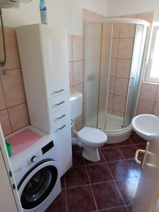 Apartments Huljev Primošten Екстериор снимка